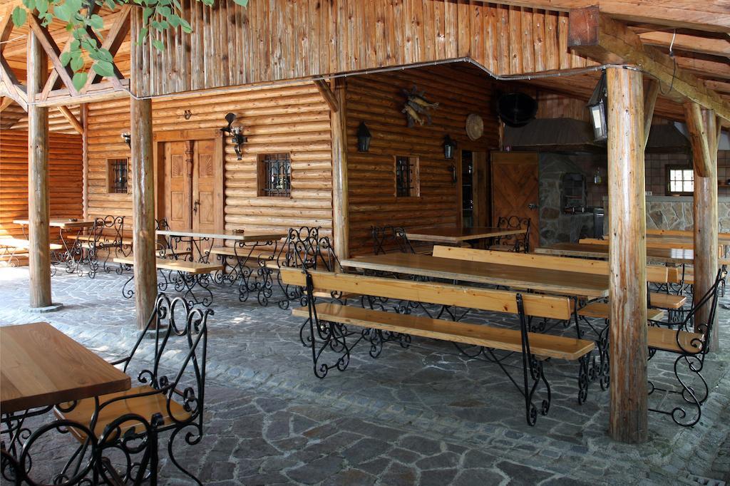 Guesthouse Pri Zalogarju Zelezniki Exteriör bild